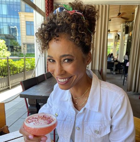 Sage Steel is in a restaurant.